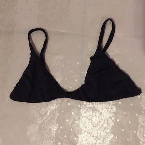 Selling a small coulbourne top